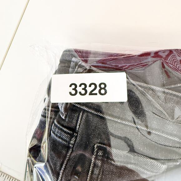 Everlane The Curvy Cheeky Jean High Rise 27” Black - Size 26 - Picture 10 of 10